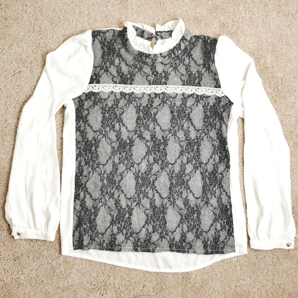 ⭐ 3/$15 ⭐ Cute long sleeve blouse - Picture 1 of 9